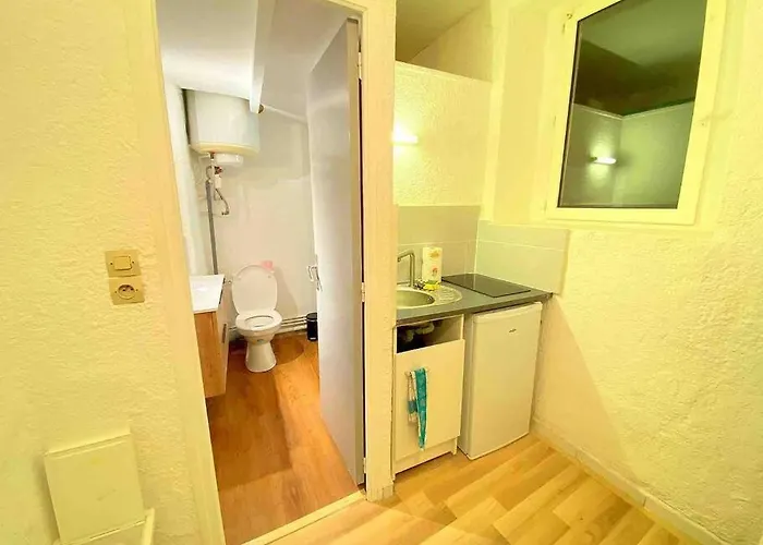 Cocon A Deux Pas Des Arenes - Charme & Confort